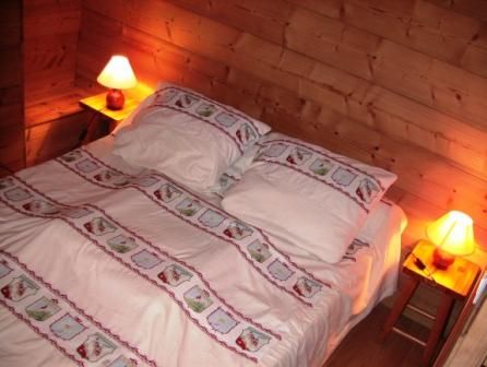 photo 2 Location entre particuliers Alpe d'Huez chalet Rhne-Alpes Isre chambre 1