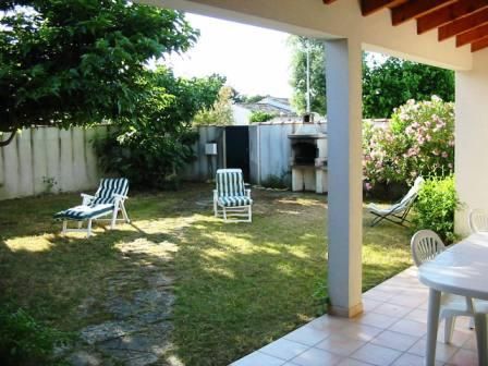 photo 2 Location entre particuliers Le Bois-Plage-en-R maison Poitou-Charentes Charente-Maritime Vue de la terrasse