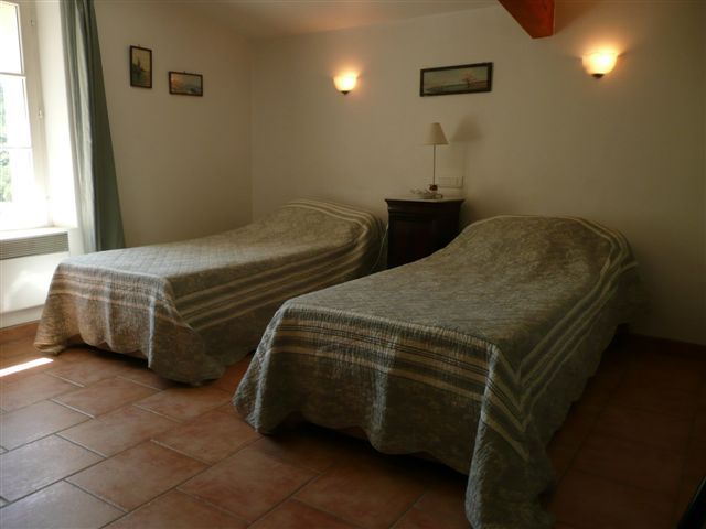 photo 20 Location entre particuliers Apt maison Provence-Alpes-Cte d'Azur Vaucluse chambre 3