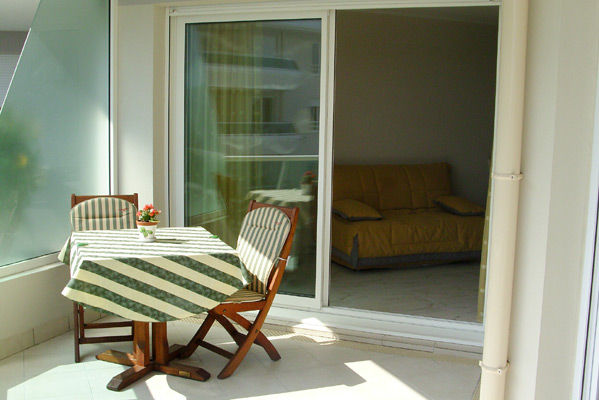 photo 2 Location entre particuliers Frjus appartement Provence-Alpes-Cte d'Azur Var Loggia