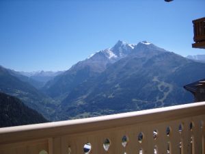 photo 1 Location entre particuliers La Rosire 1850 appartement Rhne-Alpes Savoie Vue du balcon