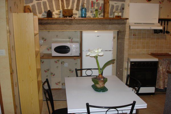 photo 3 Location entre particuliers Besse - Super Besse appartement Auvergne Puy-de-Dme