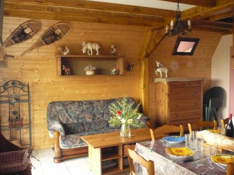 photo 6 Location entre particuliers Besse et Saint Anastaise chalet Auvergne Puy-de-Dme Salle  manger