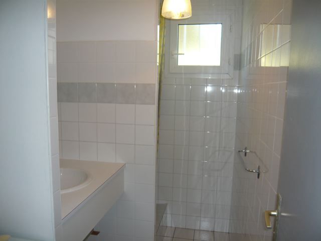 photo 8 Location entre particuliers Quiberon appartement Bretagne Morbihan salle de bain