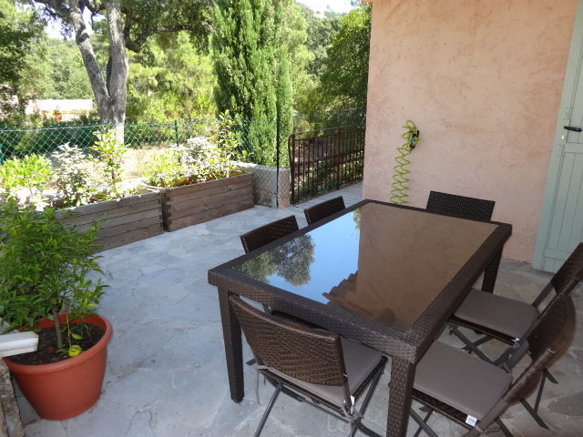 photo 7 Location entre particuliers Mandelieu la Napoule appartement Provence-Alpes-Cte d'Azur Alpes-Maritimes Terrasse