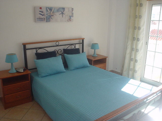 photo 5 Location entre particuliers Monte Gordo appartement Algarve  chambre 1