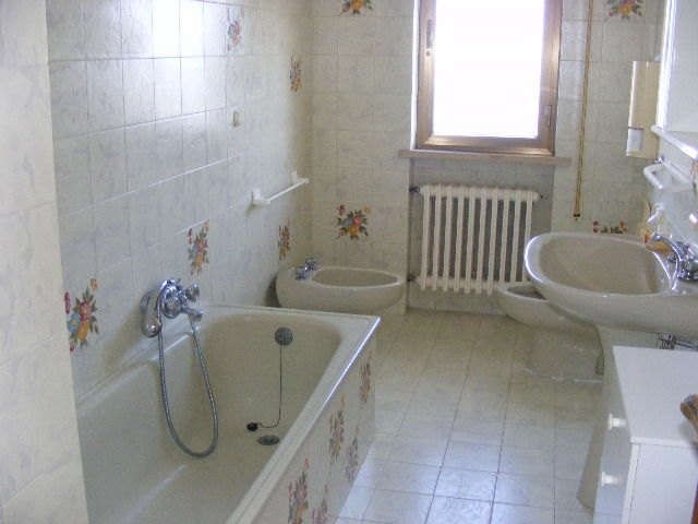 photo 10 Location entre particuliers Roseto degli Abruzzi appartement Abruzzes Teramo (province de) salle de bain