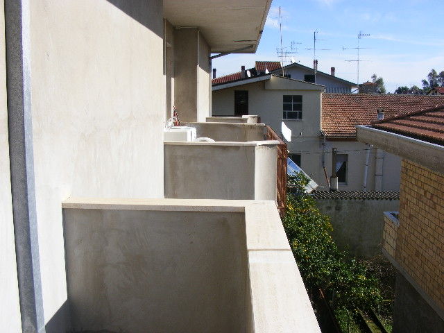 photo 13 Location entre particuliers Roseto degli Abruzzi appartement Abruzzes Teramo (province de) Balcon 1