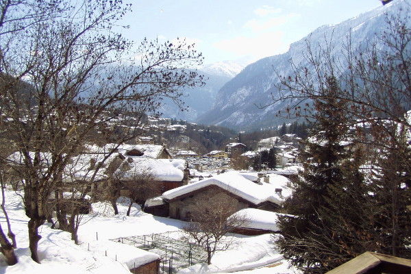 photo 0 Location entre particuliers Courmayeur appartement Val-d'Aoste Aoste (province d') Vue du balcon