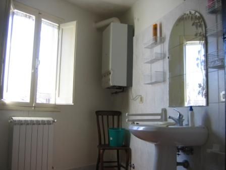photo 4 Location entre particuliers Bolsena appartement Latium Viterbe (province de) salle de bain