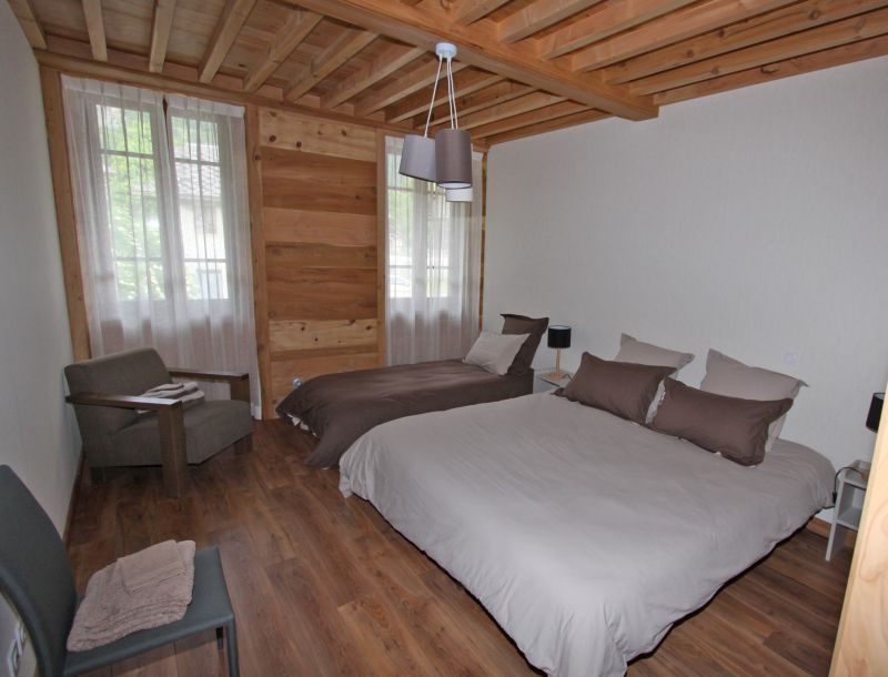 photo 3 Location entre particuliers Annecy gite Rhne-Alpes Haute-Savoie chambre 2