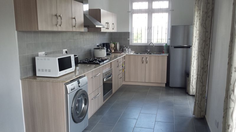 photo 26 Location entre particuliers Trou-aux-biches appartement   Cuisine amricaine