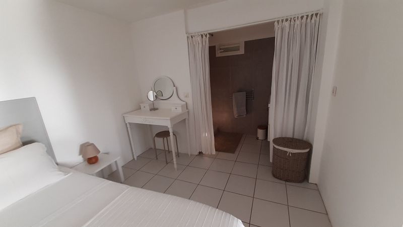 photo 15 Location entre particuliers Sainte Anne (Guadeloupe) appartement   chambre