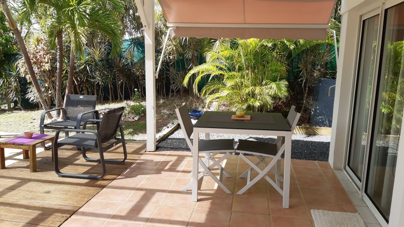 photo 5 Location entre particuliers Sainte Anne (Guadeloupe) appartement   Terrasse