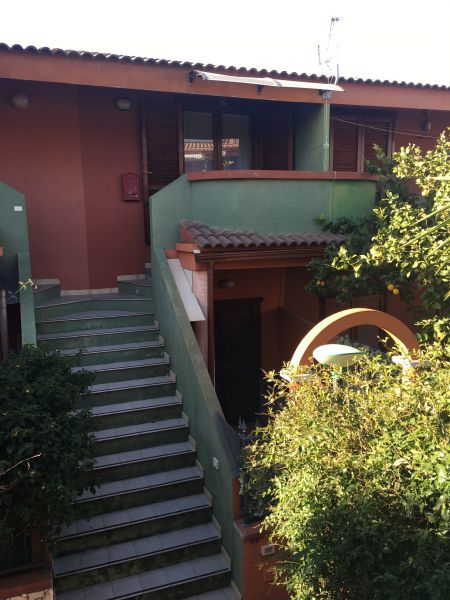 photo 3 Location entre particuliers Villasimius appartement Sardaigne Cagliari (province de) Balcon