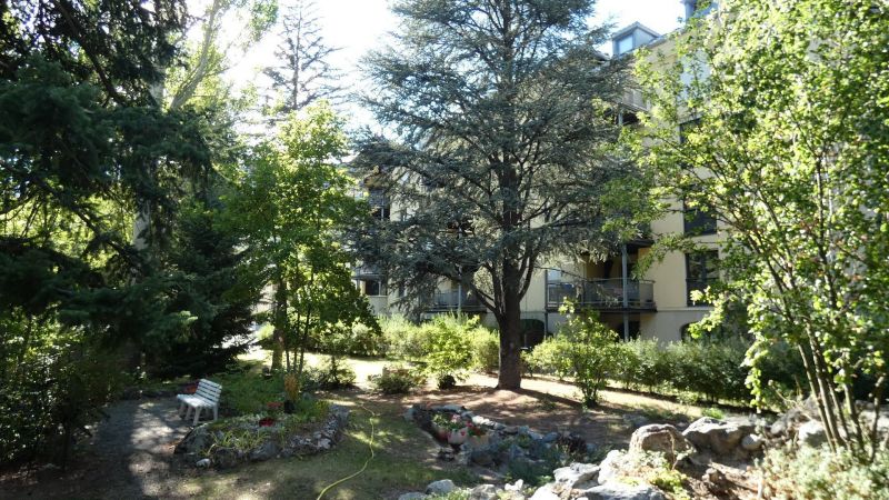 photo 16 Location entre particuliers Brianon appartement Provence-Alpes-Cte d'Azur Hautes-Alpes Jardin