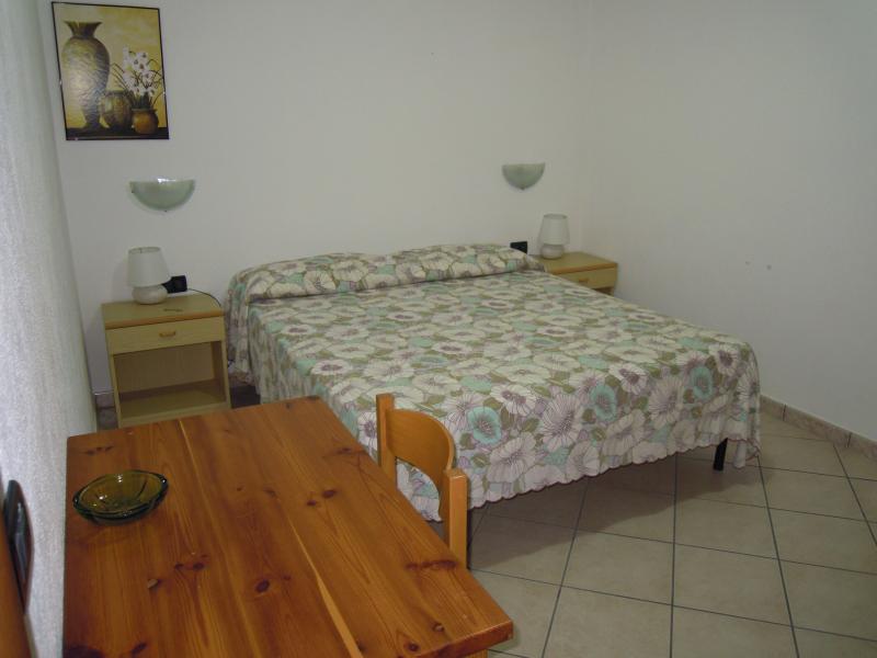 photo 13 Location entre particuliers Porto Ottiolu appartement Sardaigne Olbia Tempio (province de) chambre 1