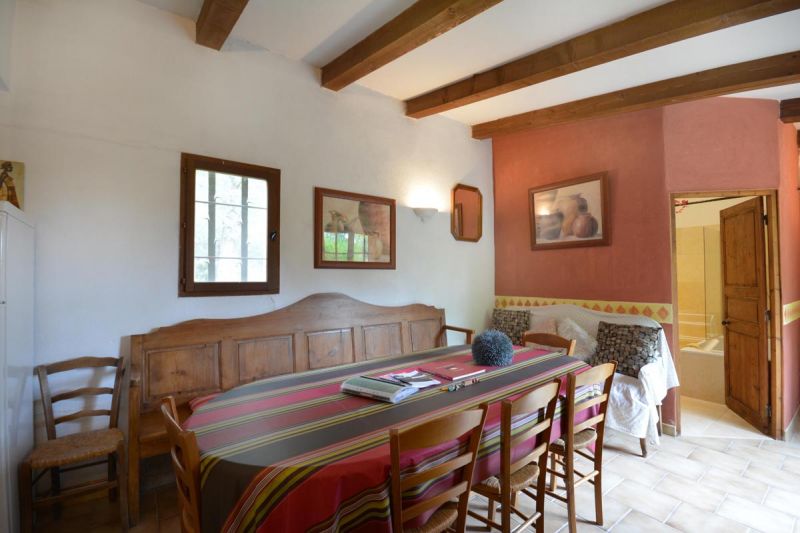 photo 2 Location entre particuliers Les Baux de Provence maison Provence-Alpes-Cte d'Azur Bouches du Rhne Salle  manger