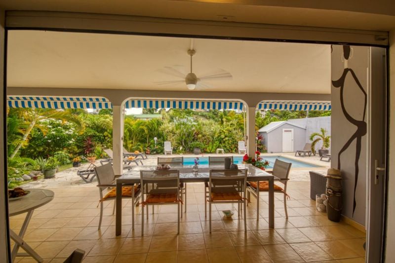 photo 10 Location entre particuliers Le Gosier (Guadeloupe) villa Grande Terre  Terrasse