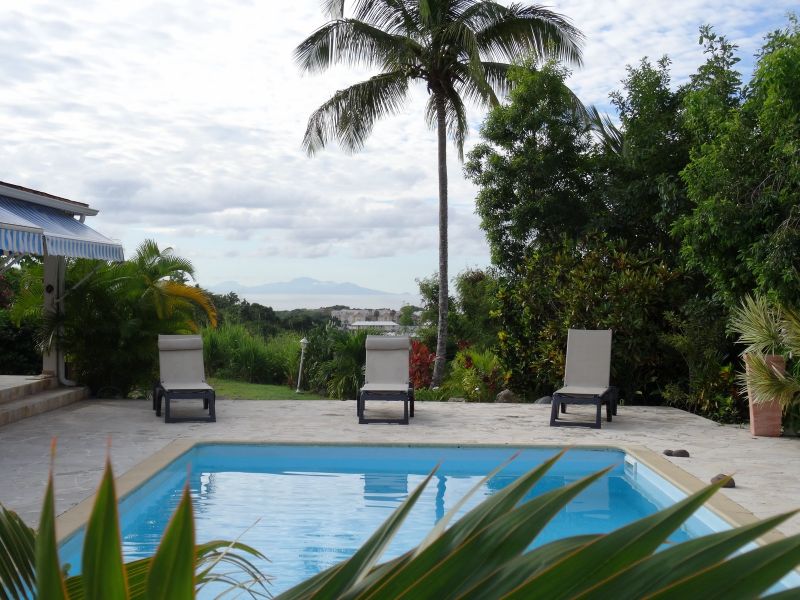 photo 1 Location entre particuliers Le Gosier (Guadeloupe) villa Grande Terre  Piscine