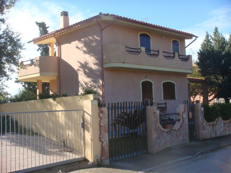 photo 0 Location entre particuliers Solanas appartement Sardaigne Cagliari (province de) Vue extrieure de la location