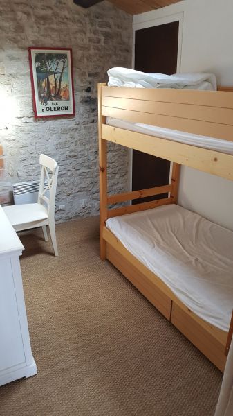 photo 12 Location entre particuliers Dolus d'Olron maison Poitou-Charentes Charente-Maritime chambre 2