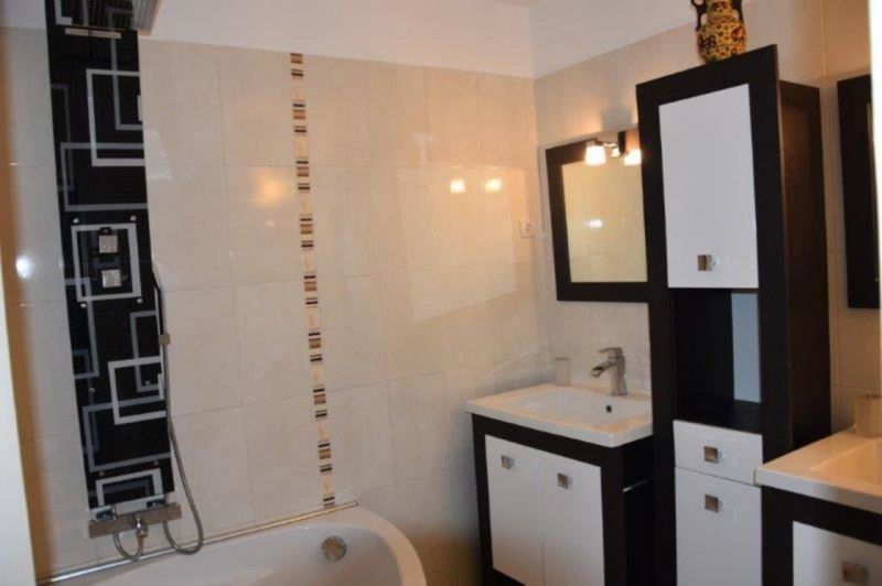 photo 18 Location entre particuliers Frjus villa Provence-Alpes-Cte d'Azur Var salle de bain