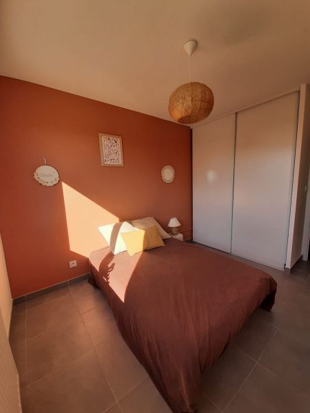 photo 11 Location entre particuliers La Ciotat maison Provence-Alpes-Cte d'Azur Bouches du Rhne chambre 2