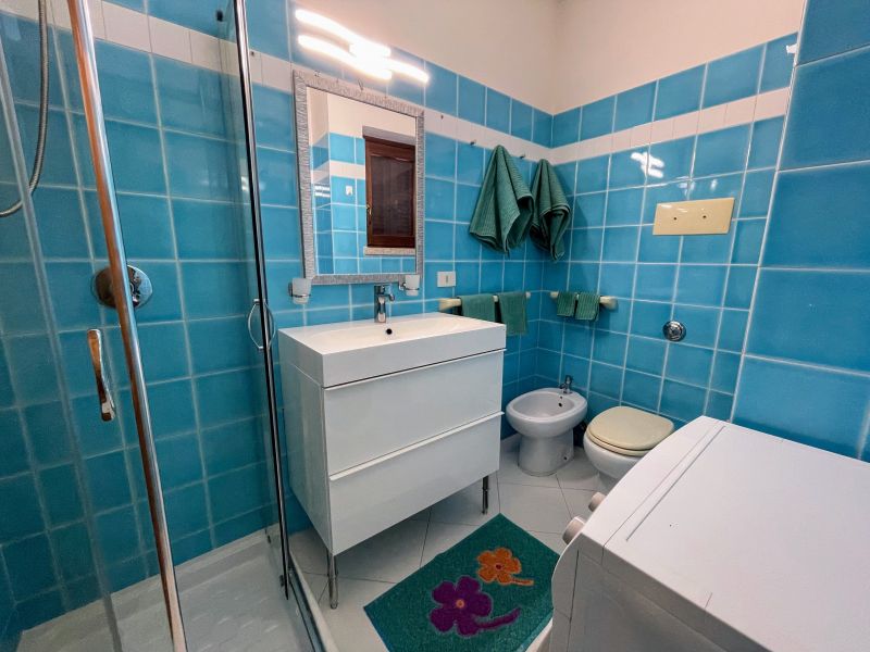 photo 15 Location entre particuliers San Teodoro appartement Sardaigne Olbia Tempio (province de) salle de bain