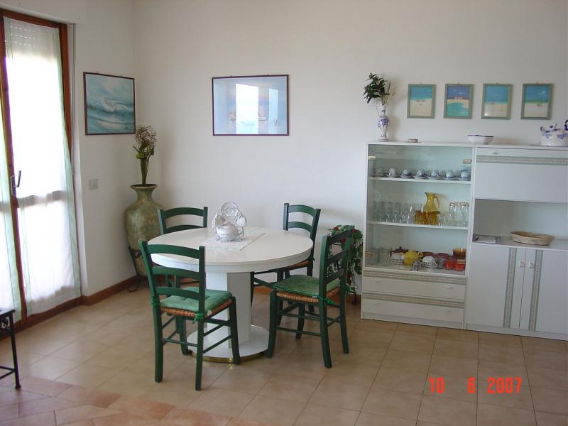 photo 4 Location entre particuliers Alghero appartement Sardaigne Sassari (province de) Salle  manger