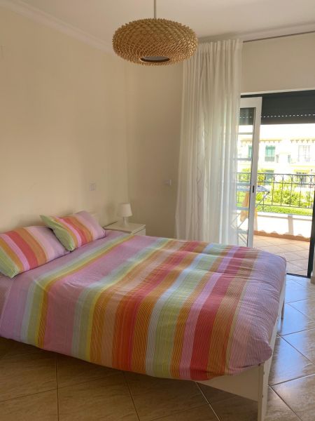 photo 7 Location entre particuliers Albufeira villa Algarve  chambre 1