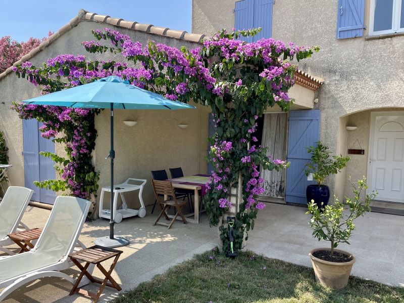 photo 2 Location entre particuliers Le Grau du Roi villa Languedoc-Roussillon Gard Vue de la terrasse