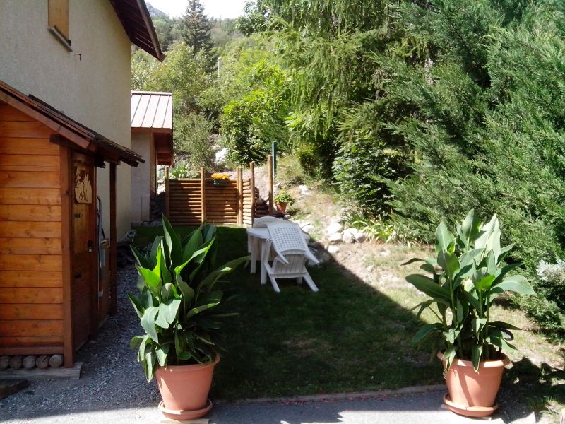 photo 9 Location entre particuliers Brianon studio Provence-Alpes-Cte d'Azur Hautes-Alpes Jardin