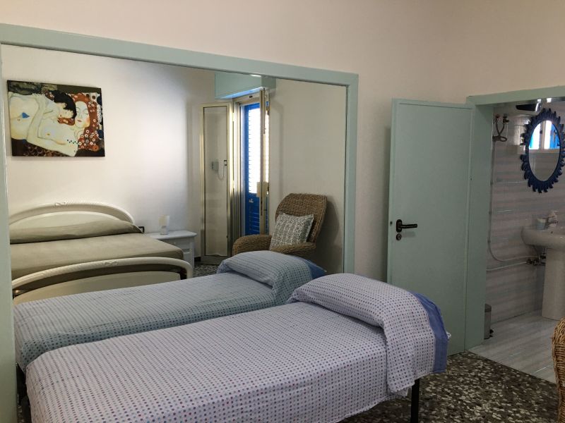 photo 8 Location entre particuliers Santa Maria di Leuca appartement Pouilles Lecce (province de) chambre 1