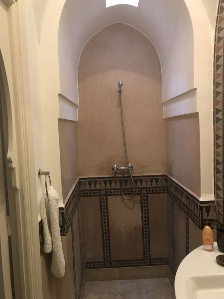 photo 25 Location entre particuliers Marrakech villa   salle de bain 3