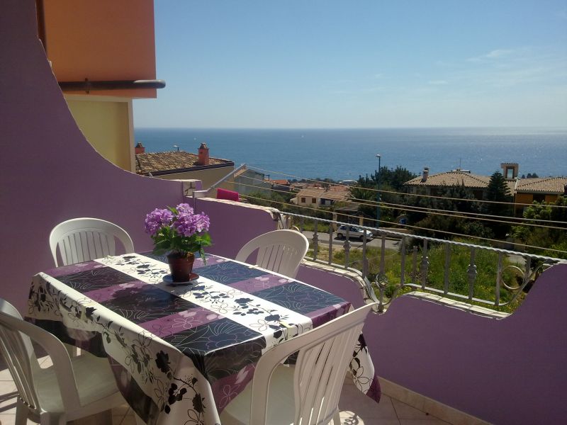 photo 0 Location entre particuliers Cala Gonone appartement Sardaigne Nuoro (province de) Vue du balcon