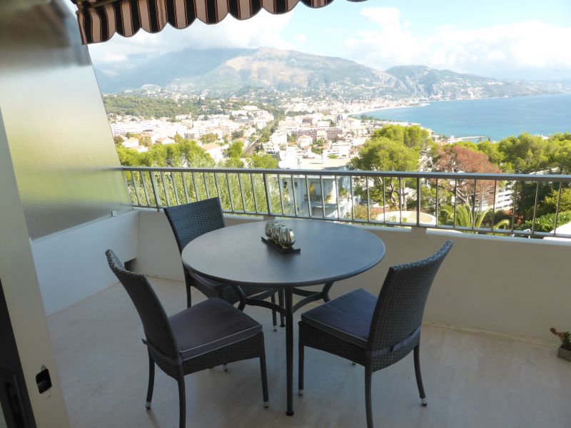 photo 2 Location entre particuliers Roquebrune Cap Martin studio Provence-Alpes-Cte d'Azur Alpes-Maritimes Vue de la terrasse