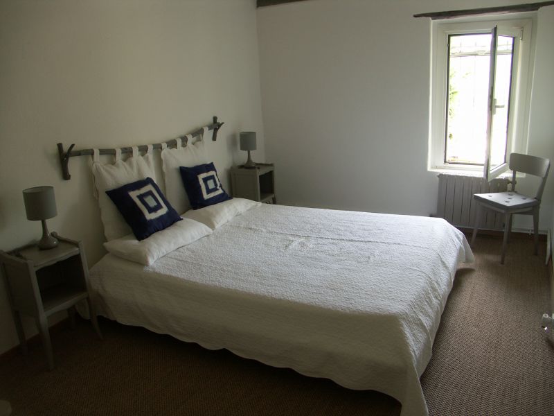 photo 24 Location entre particuliers La Cadire d'Azur villa Provence-Alpes-Cte d'Azur Var chambre 1