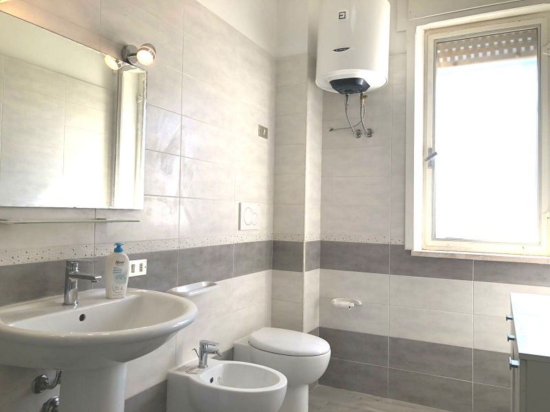 photo 20 Location entre particuliers Torre dell'Orso appartement Pouilles Lecce (province de) salle de bain