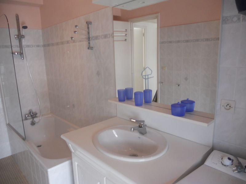 photo 7 Location entre particuliers Hossegor appartement Aquitaine Landes salle de bain