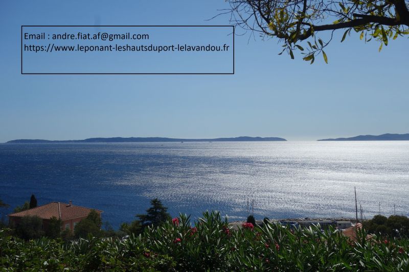 photo 1 Location entre particuliers Le Lavandou appartement Provence-Alpes-Cte d'Azur Var Vue depuis la location