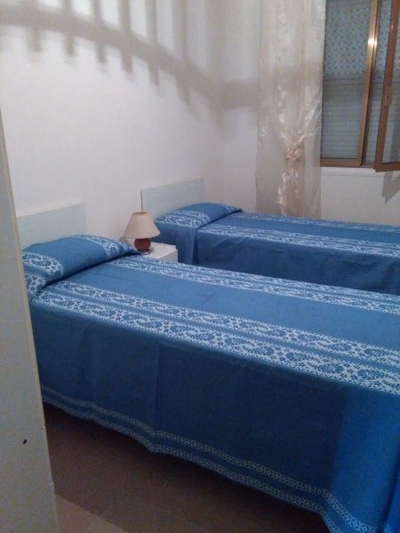 photo 4 Location entre particuliers Porto Cesareo appartement Pouilles Lecce (province de) chambre 2