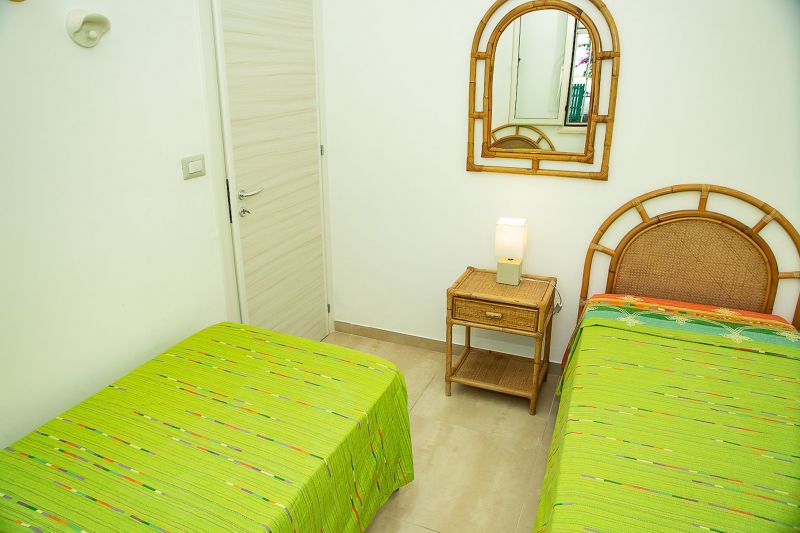 photo 10 Location entre particuliers Gallipoli appartement   chambre 2