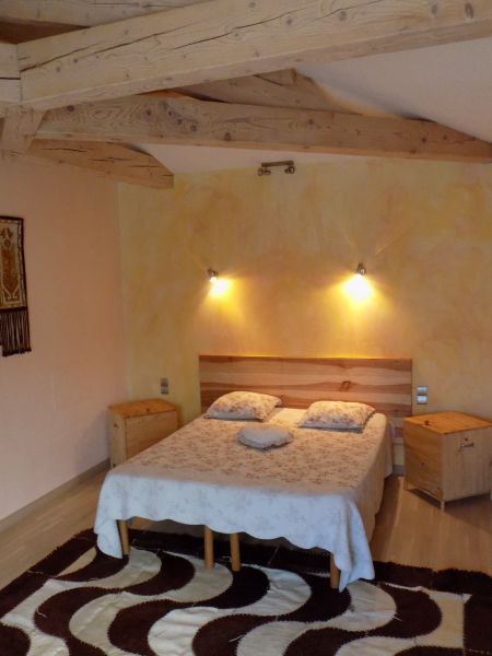 photo 2 Location entre particuliers Sarlat villa Aquitaine Dordogne chambre 1