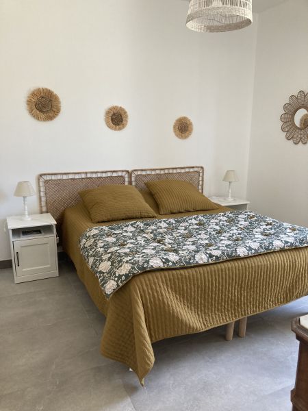 photo 12 Location entre particuliers Uzs maison Languedoc-Roussillon Gard chambre 2