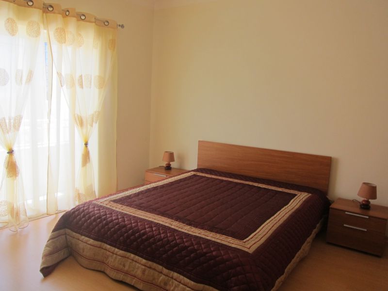 photo 8 Location entre particuliers Portimo villa Algarve  chambre 1