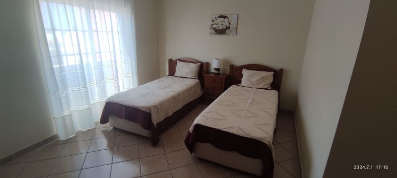 photo 11 Location entre particuliers Monte Gordo appartement Algarve  chambre 2