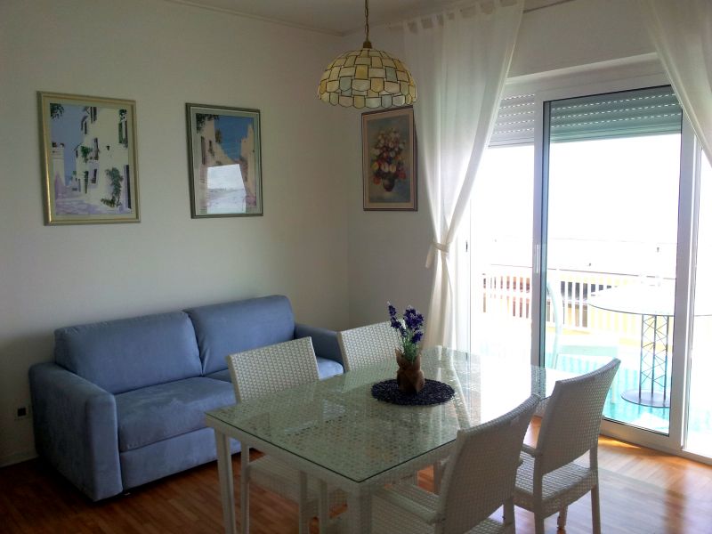 photo 2 Location entre particuliers Ospedaletti appartement Ligurie Imperia (province d') Sjour