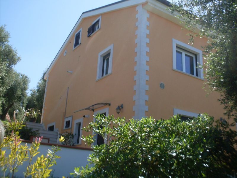 photo 0 Location entre particuliers San Menaio appartement Pouilles Foggia (province de)