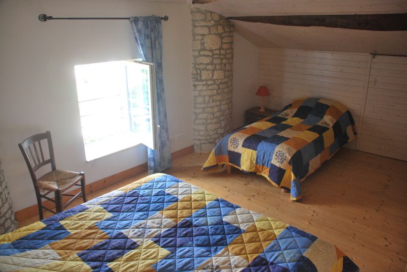 photo 7 Location entre particuliers La Rochelle gite Poitou-Charentes Charente-Maritime chambre